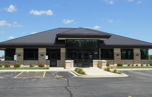 banks in mukwonago